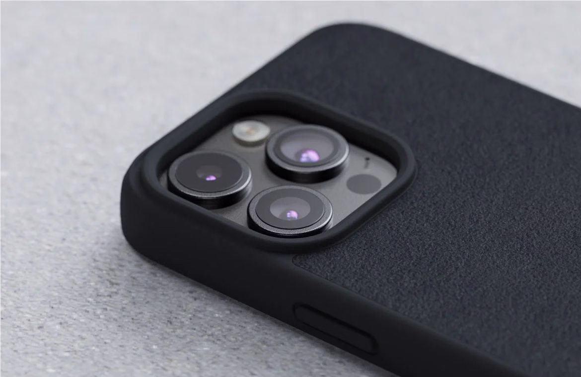 Чохол-накладка Njord Suede MagSafe Case Black для iPhone 15 Pro Max (NA54SU00) - 1